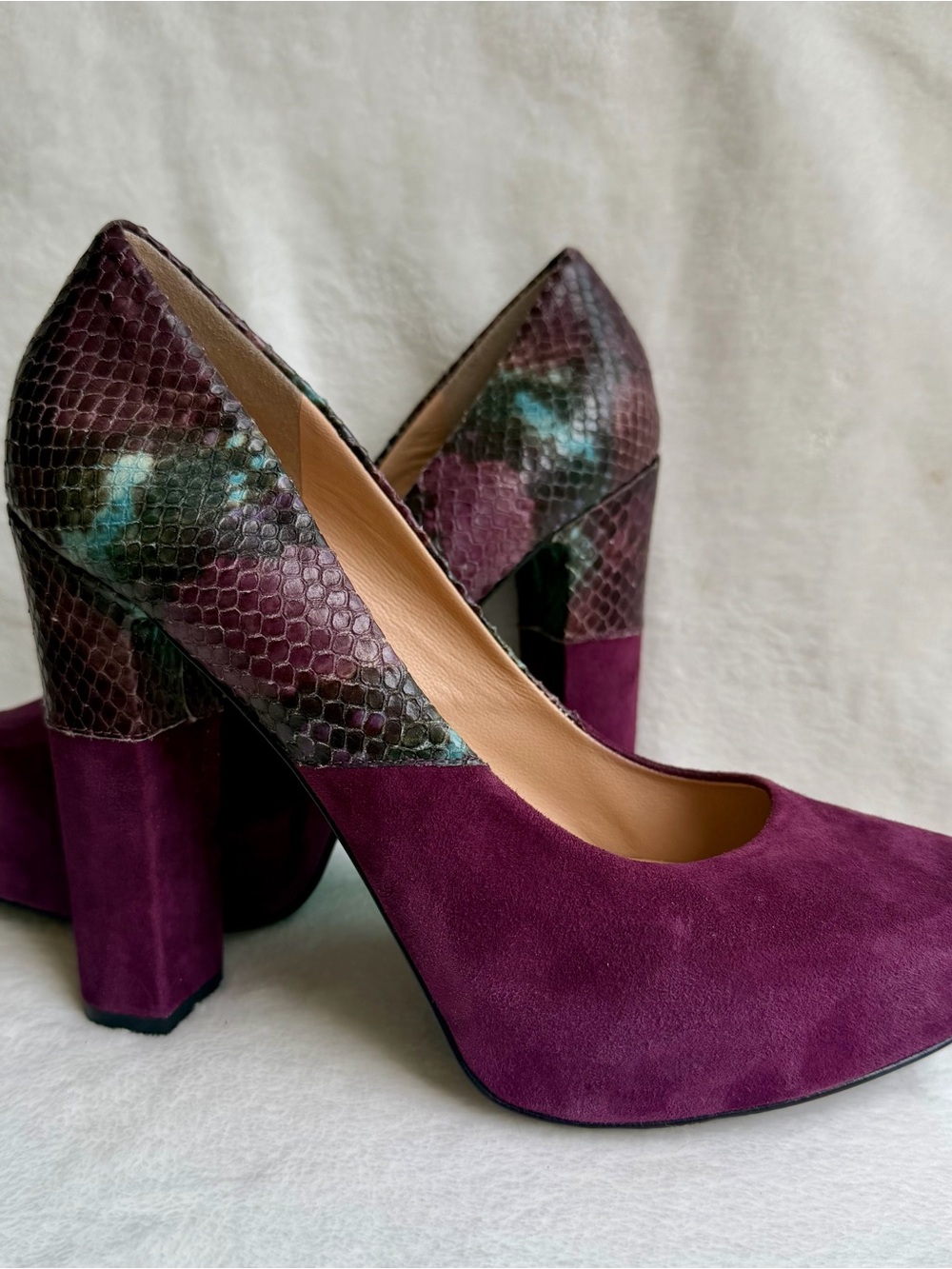 Belle by Sigerson Morrison Plum Suede Pumps with Multicolor Snake-Print 7.5
